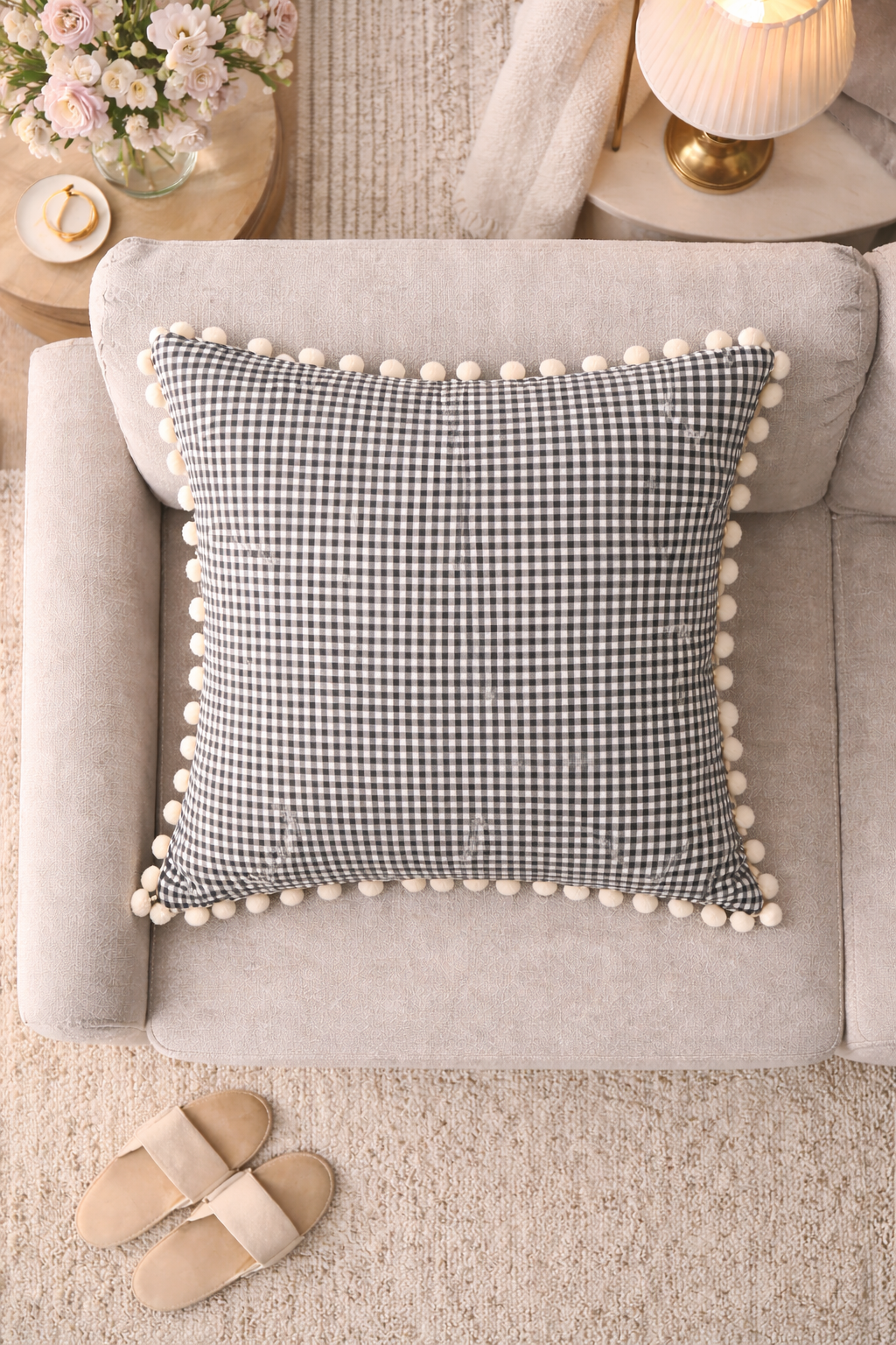 Mini Saheli checkmate with pom