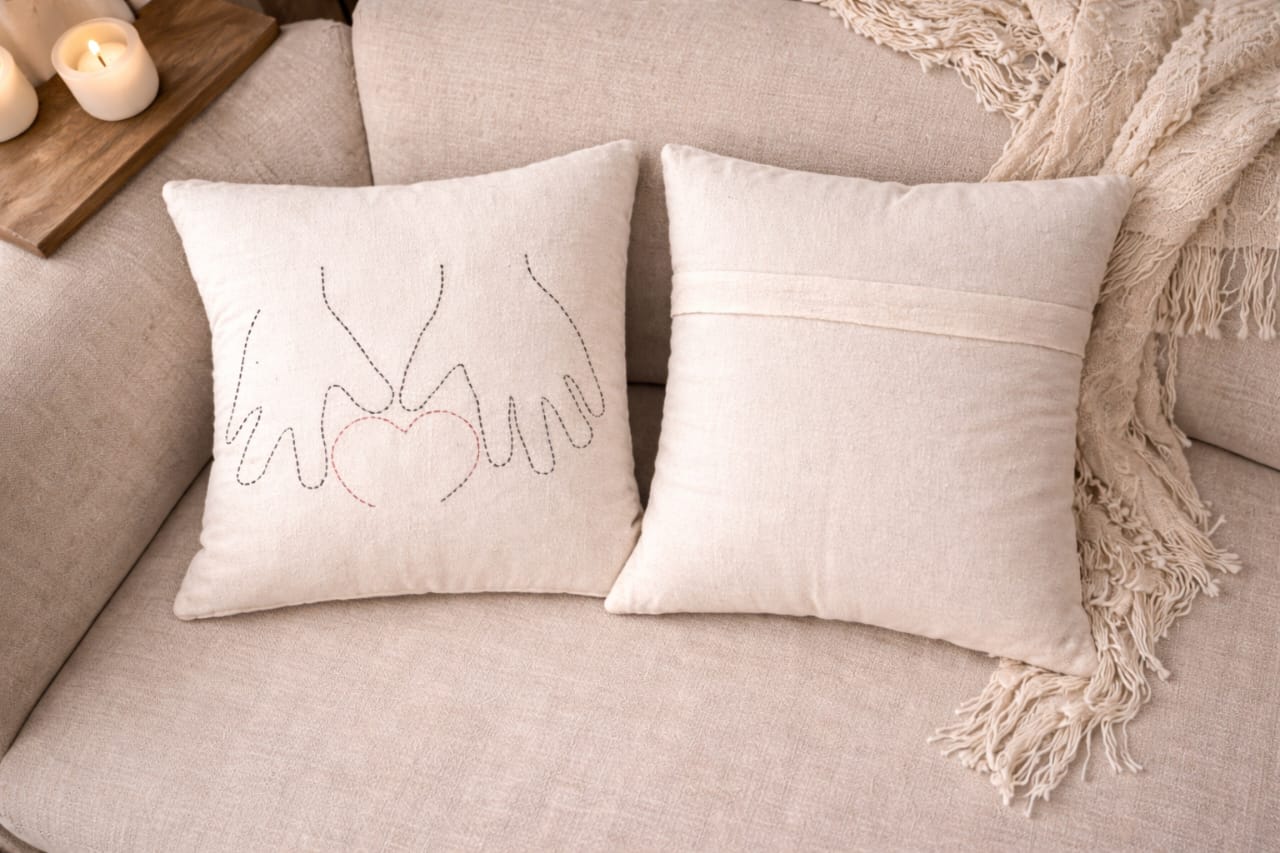 Mini Saheli Heart and Hand Embroider